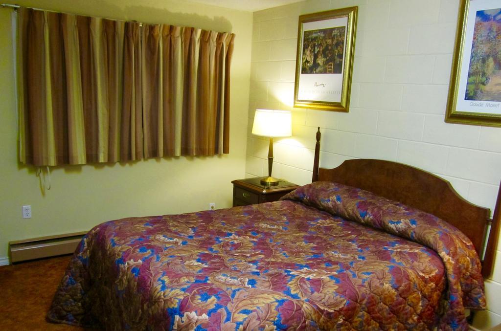 Gold Pan Motel Quesnel Buitenkant foto
