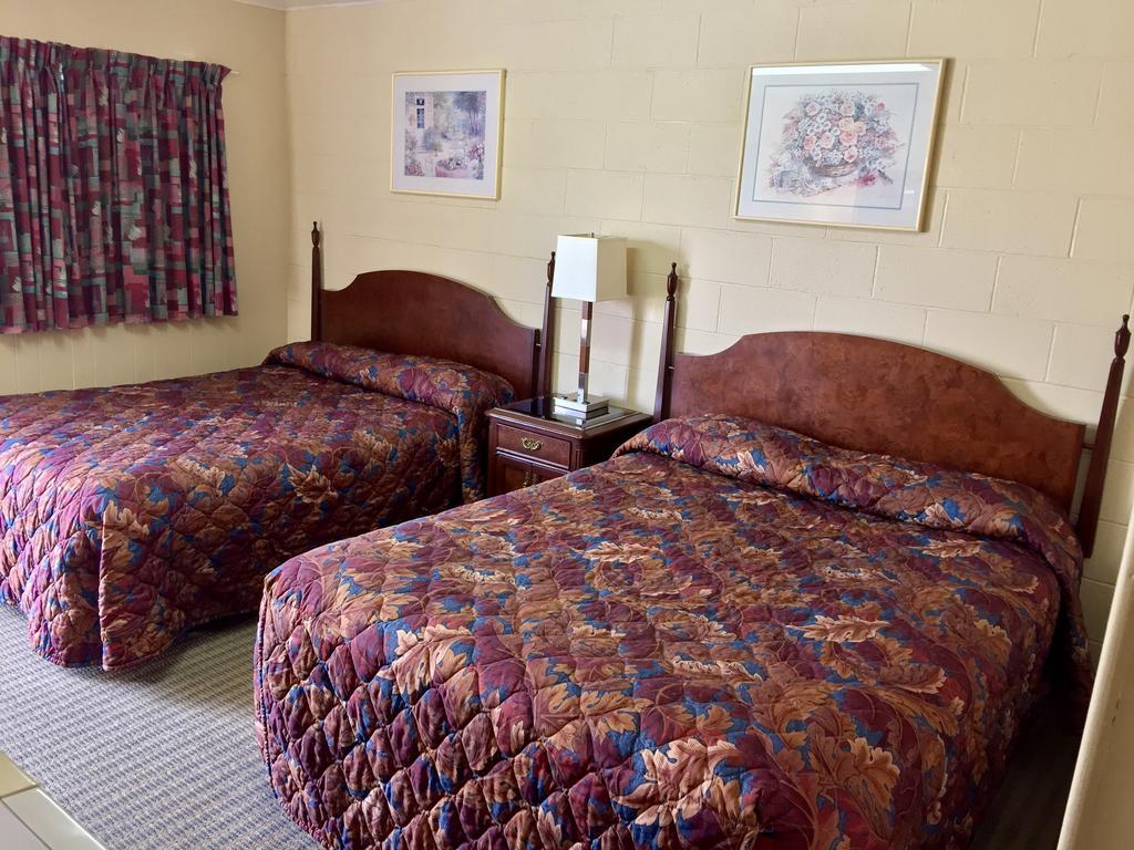 Gold Pan Motel Quesnel Buitenkant foto